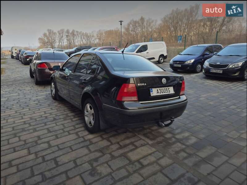 Седан Volkswagen Bora 1999 в 