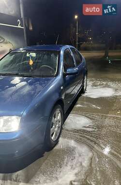Седан Volkswagen Bora 2002 в 