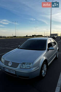 Седан Volkswagen Bora 2000 в 