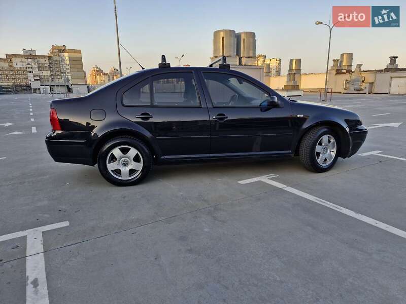 Седан Volkswagen Bora 2000 в Києві