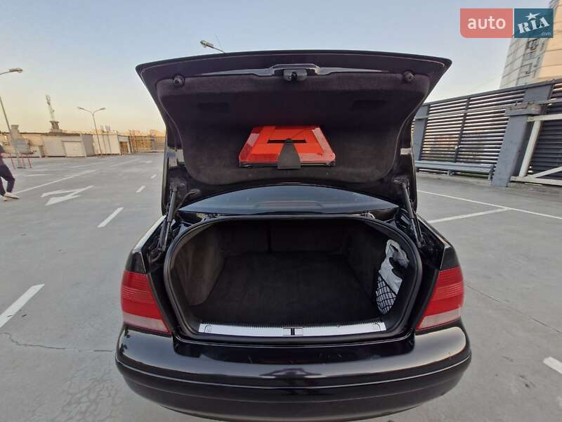 Седан Volkswagen Bora 2000 в Києві