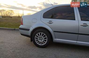 Седан Volkswagen Bora 2002 в 
