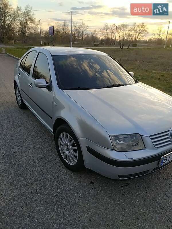 Седан Volkswagen Bora 2002 в 