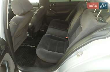 Седан Volkswagen Bora 1999 в 