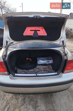 Седан Volkswagen Bora 2004 в 