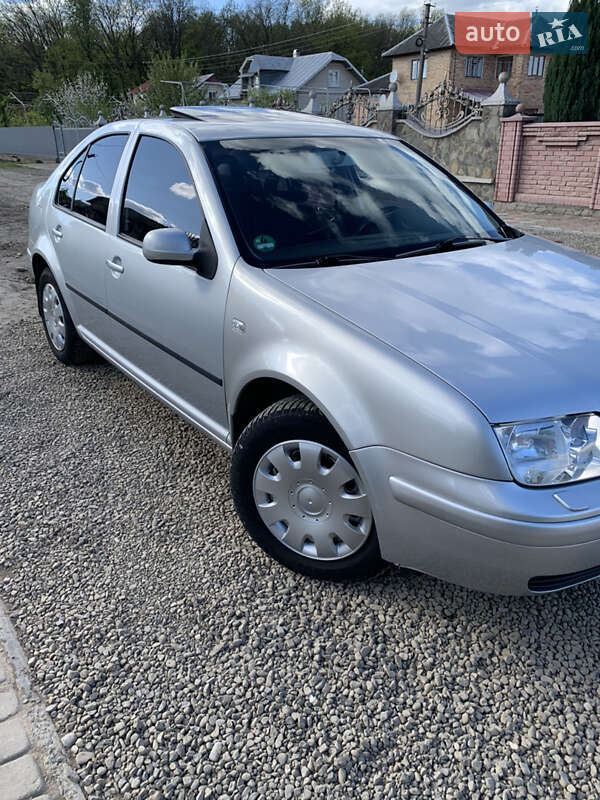 Volkswagen Bora 2001