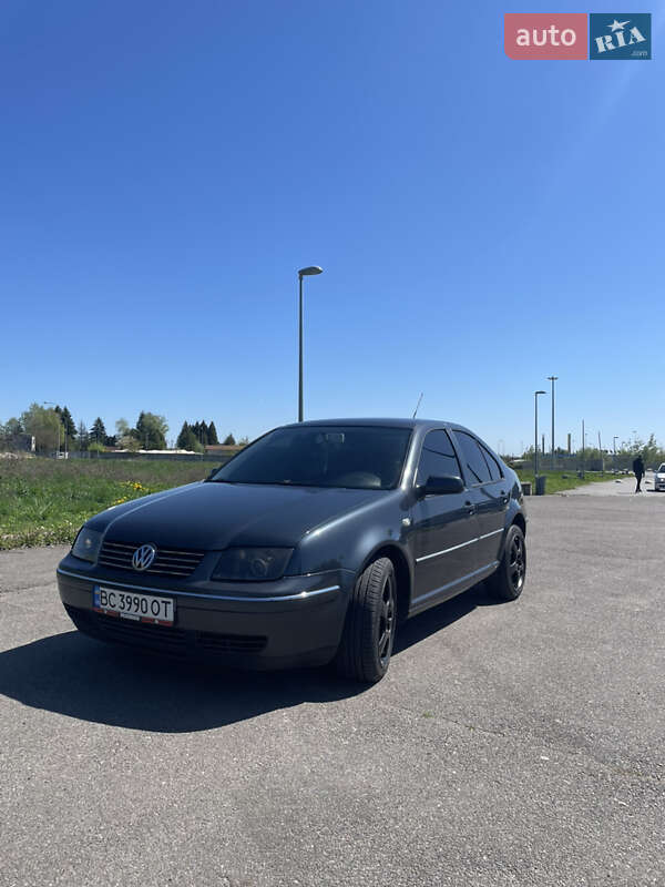 Седан Volkswagen Bora 2003 в 