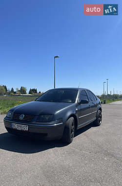 Седан Volkswagen Bora 2003 в 
