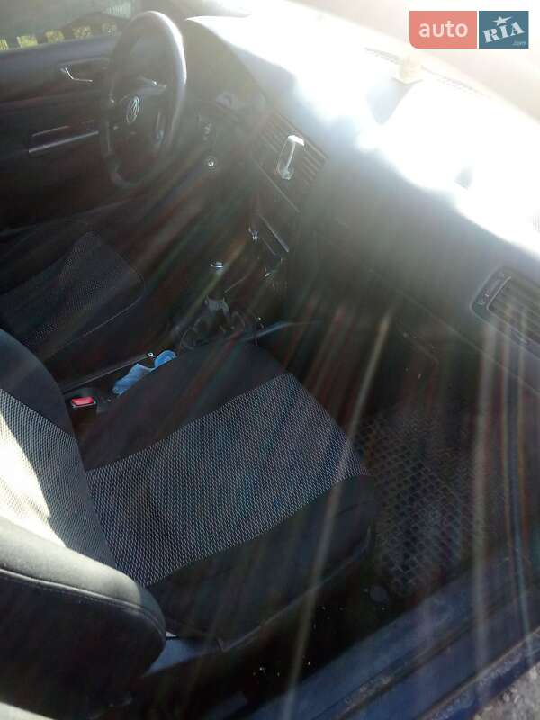 Седан Volkswagen Bora 2000 в Стрию