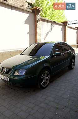 Седан Volkswagen Bora 1999 в 