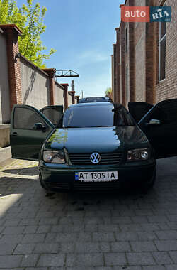 Седан Volkswagen Bora 1999 в 
