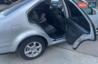 Седан Volkswagen Bora 2003 в 