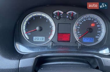 Седан Volkswagen Bora 2003 в 