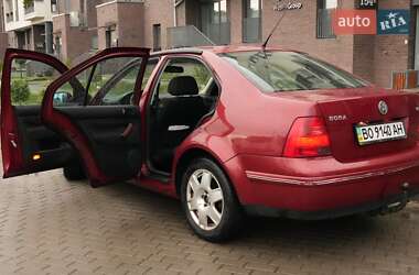 Седан Volkswagen Bora 1999 в 