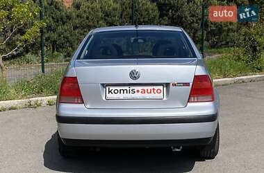 Седан Volkswagen Bora 2001 в 