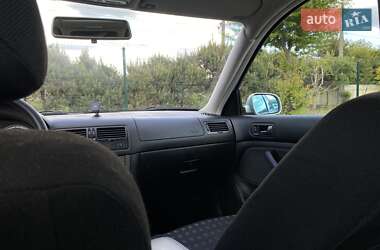 Седан Volkswagen Bora 2001 в 