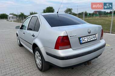 Седан Volkswagen Bora 2000 в 