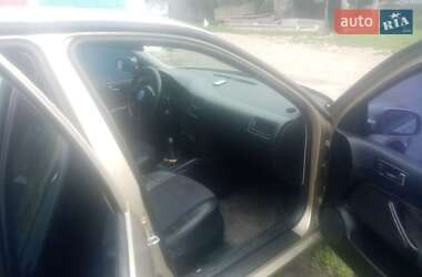 Седан Volkswagen Bora 2001 в 