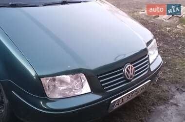 Седан Volkswagen Bora 1999 в Харькове