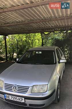 Седан Volkswagen Bora 2005 в Днепре