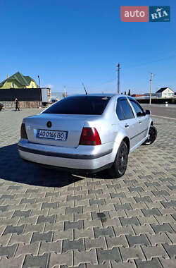 Седан Volkswagen Bora 2000 в 