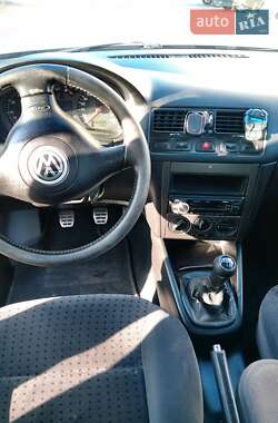 Універсал Volkswagen Bora 1999 в 