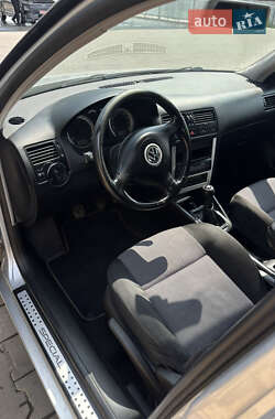 Седан Volkswagen Bora 2002 в 