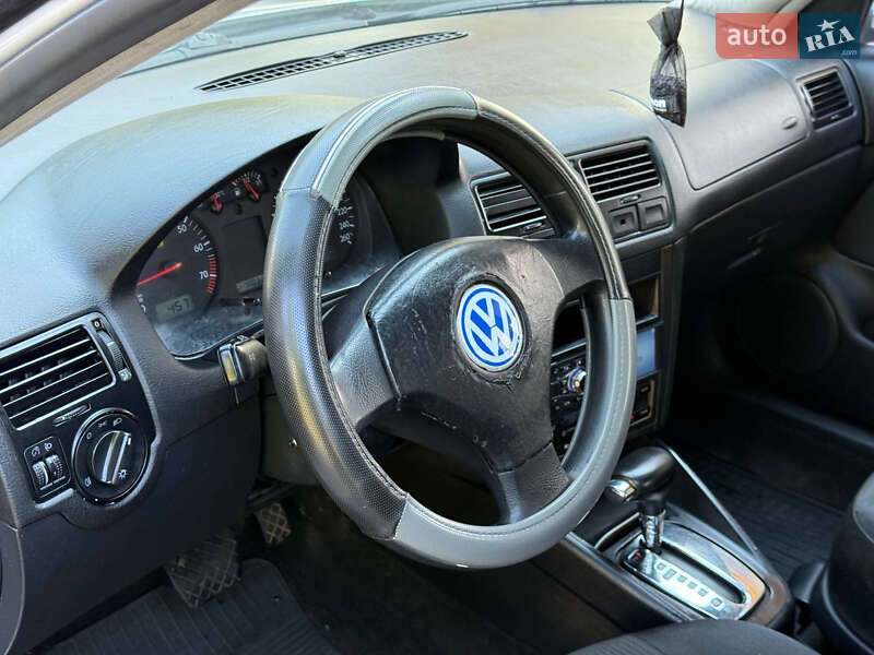 Седан Volkswagen Bora 2003 в Дніпрі