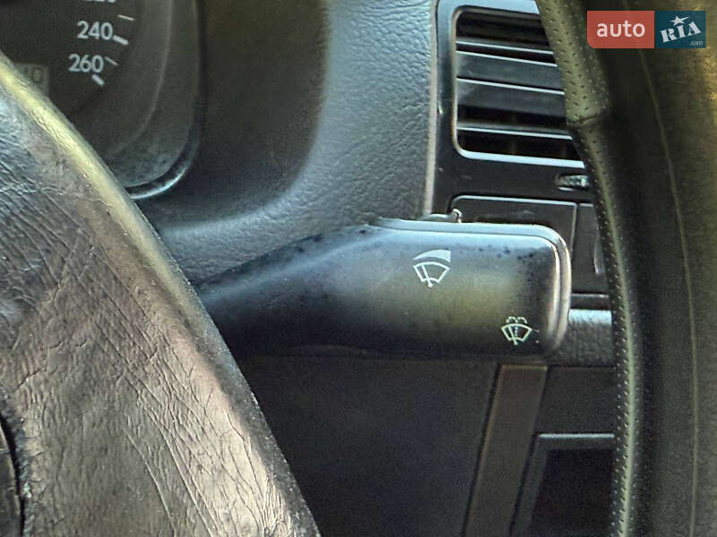 Седан Volkswagen Bora 2003 в Дніпрі