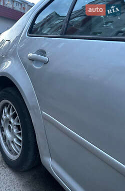 Седан Volkswagen Bora 2000 в 