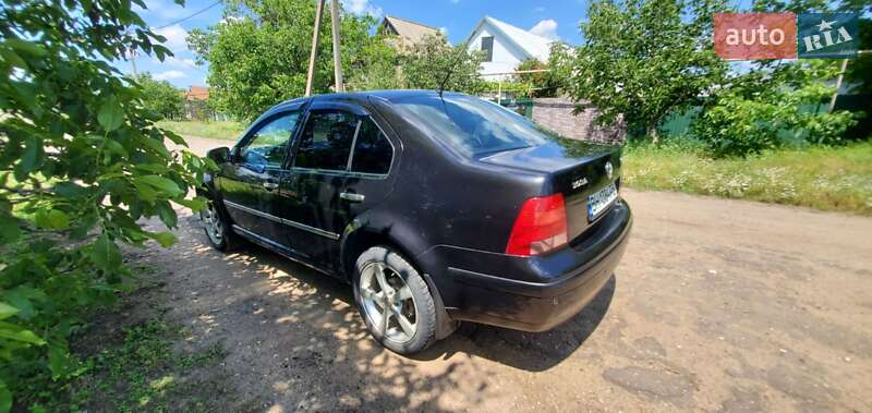 Седан Volkswagen Bora 2003 в Великій Михайлівці