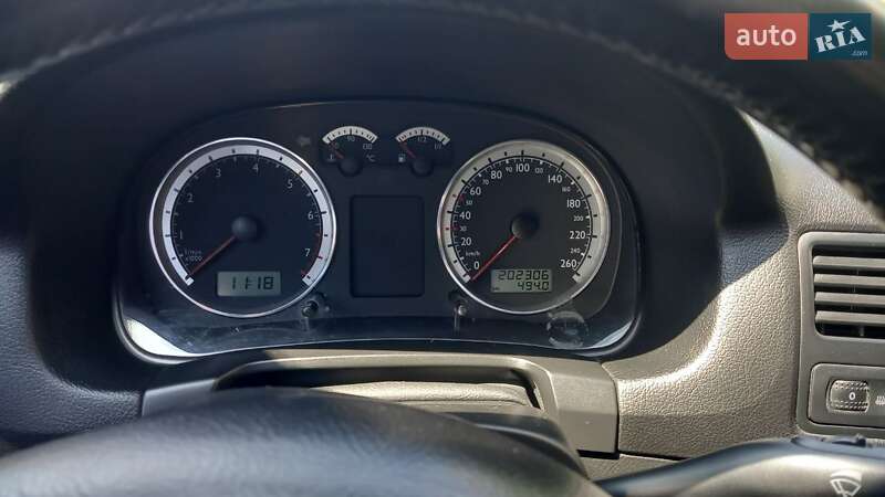 Седан Volkswagen Bora 2004 в Києві