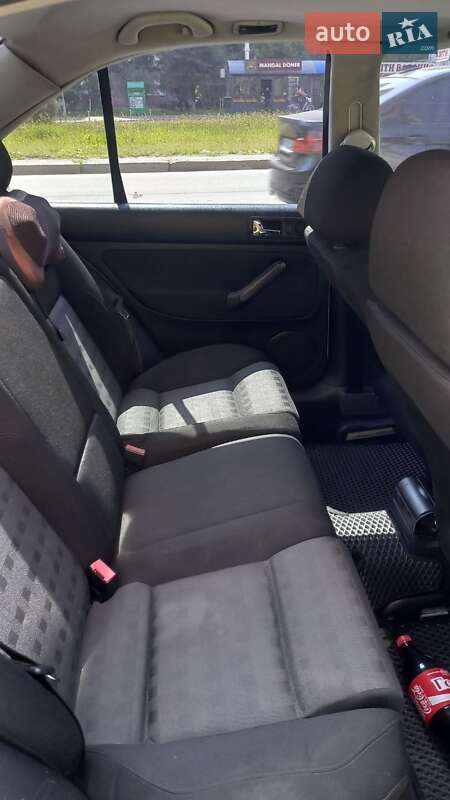 Седан Volkswagen Bora 2004 в Києві