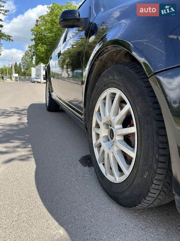 Седан Volkswagen Bora 2004 в Львове