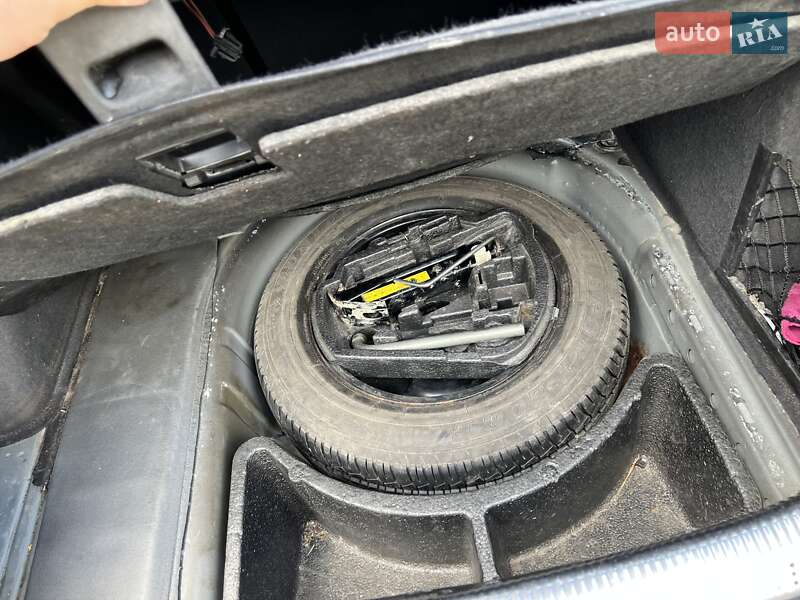 Седан Volkswagen Bora 2004 в Львове