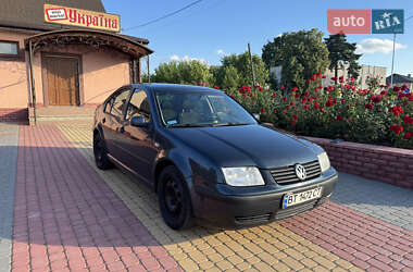 Седан Volkswagen Bora 1999 в Тростянце