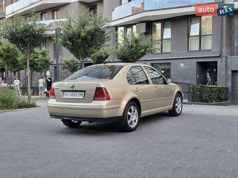 Седан Volkswagen Bora 2002 в Львове