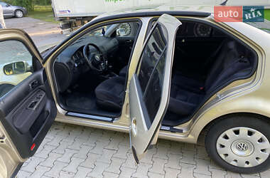 Седан Volkswagen Bora 2002 в 