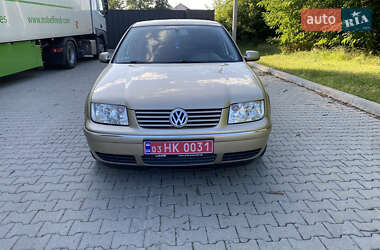 Седан Volkswagen Bora 2002 в 