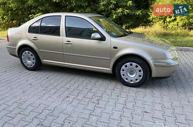 Седан Volkswagen Bora 2002 в 