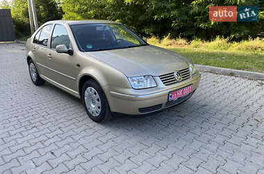 Седан Volkswagen Bora 2002 в 