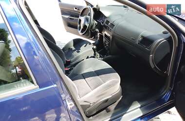 Седан Volkswagen Bora 1999 в 