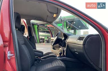 Седан Volkswagen Bora 2001 в 