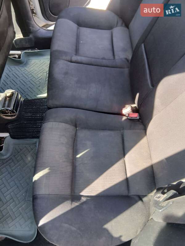 Седан Volkswagen Bora 2000 в Монастыриске