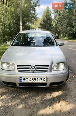 Седан Volkswagen Bora 1998 в Жидачові