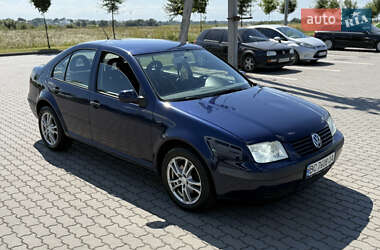 Седан Volkswagen Bora 2001 в Городке