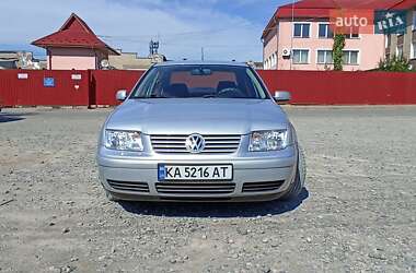 Седан Volkswagen Bora 1999 в Чорткове