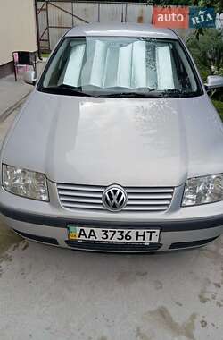 Седан Volkswagen Bora 2000 в Киеве
