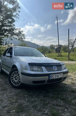 Седан Volkswagen Bora 2003 в Стрию