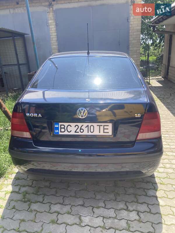 Седан Volkswagen Bora 2003 в Львові